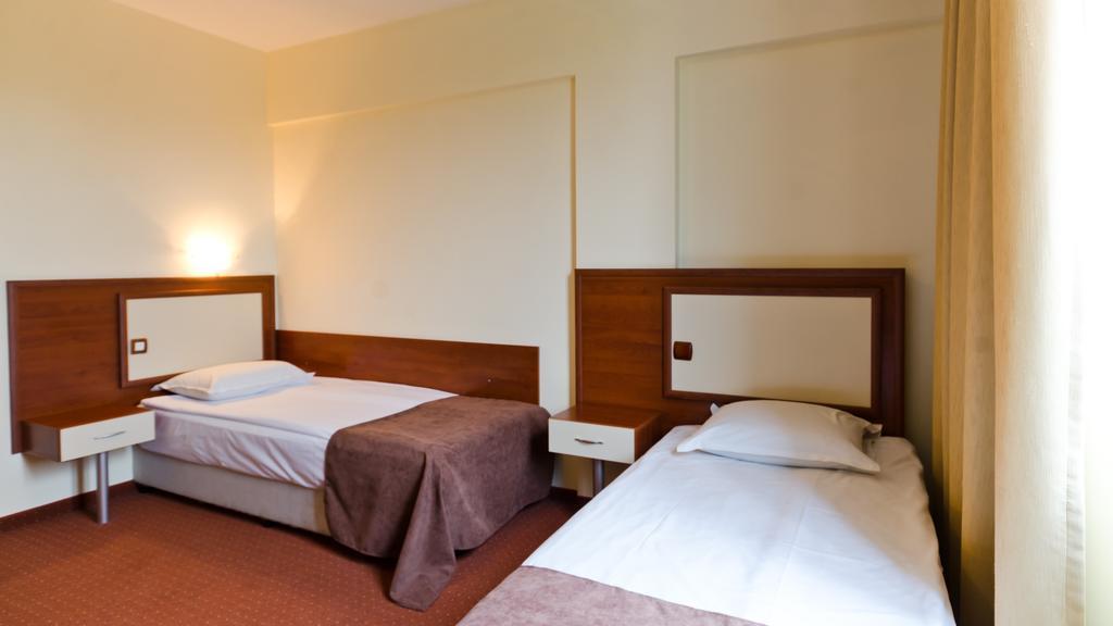 Nadejda Hotel Sofia Bagian luar foto